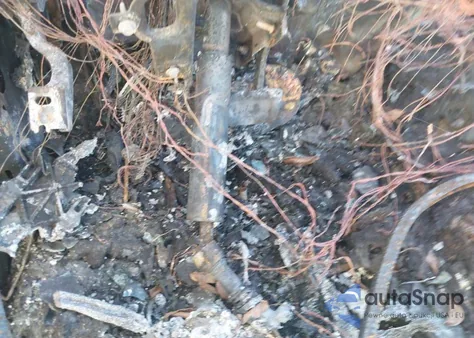 2021 Ram 1500 Classic Slt 4X4 6'4 Box из США, поврежденный, VIN 1C6RR7TT2MS517216